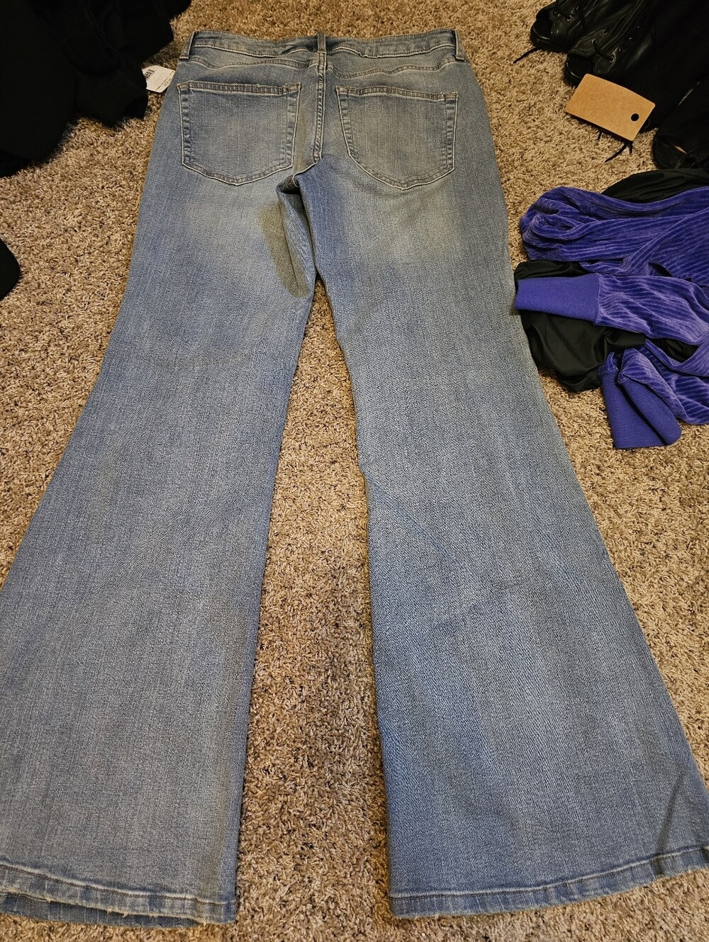 Wild Fable Mid Rise Flare Size 10 - Picture 2 of 4